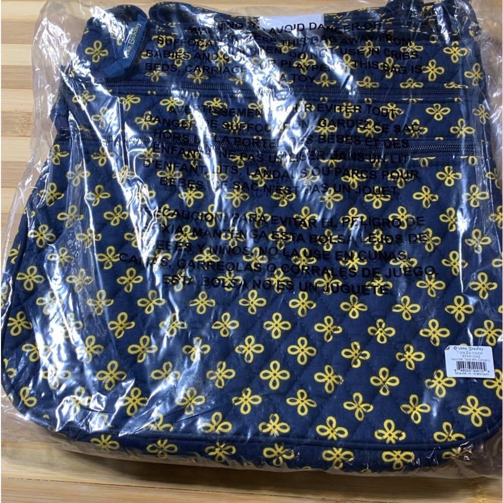 New Vera Bradley Crossbody purse